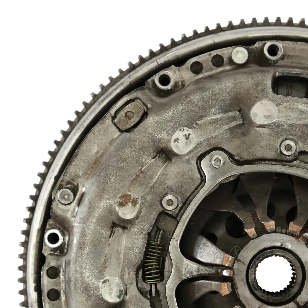 Sprzęgło Koło Zamachowe Manualna Skrzynia 06F105266AG do Audi A3 8P Benzyna o numerze 06F105266AB Audi A3 8P Benzyna Sprzęgło Koło Zamachowe Manualna Skrzynia 06F105266AG - SKU 06F105266AB-1 - Numer Części 06F105266AB