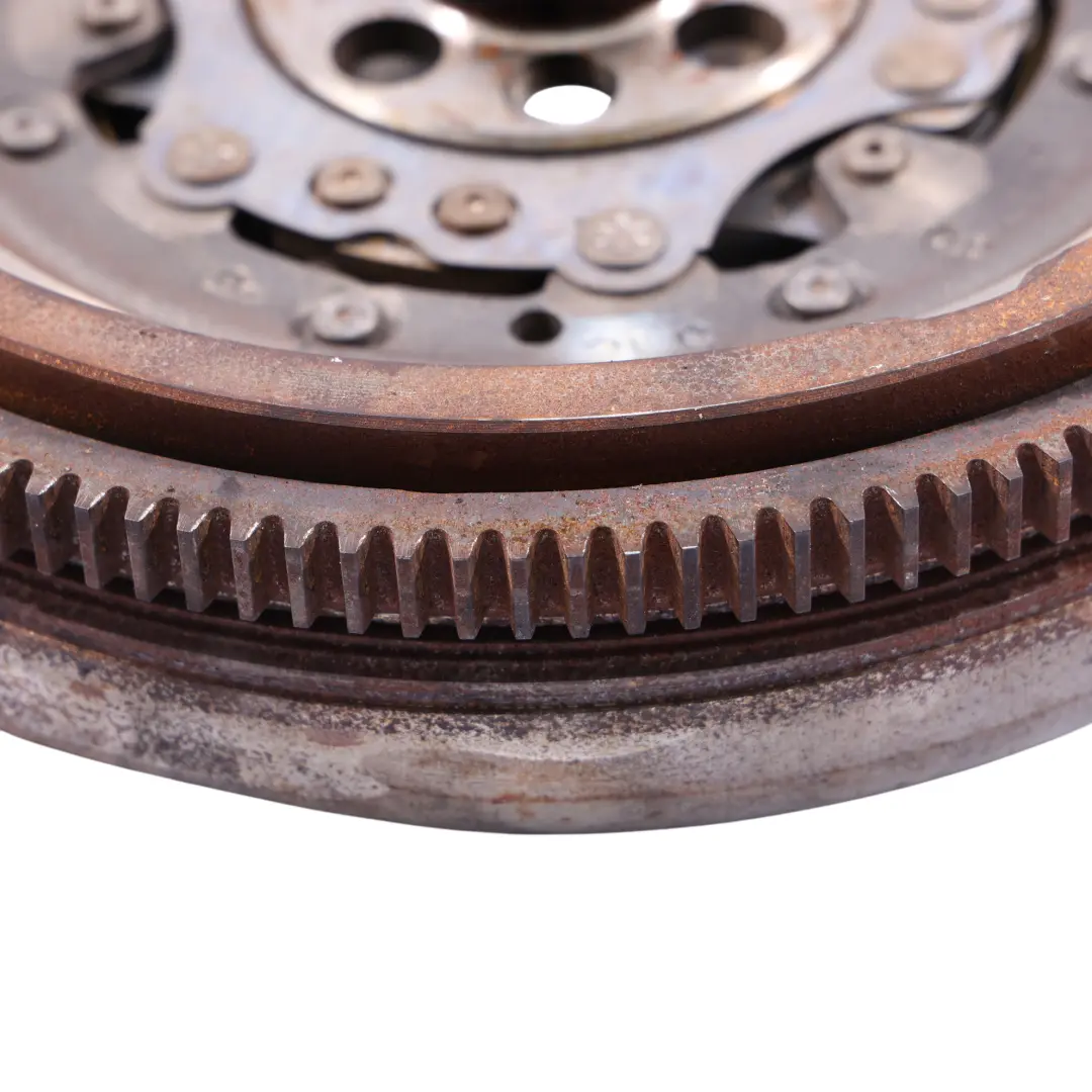 CCZC Volant Moteur Automatique Bimasse pour Audi Q3 8U 2.0 TFSI à propos du numéro de pièce 06J105266R Audi Q3 8U 2.0 TFSI CCZC Volant Moteur Automatique Bimasse - SKU 06J105266R - Numéro de pièce 06J105266R