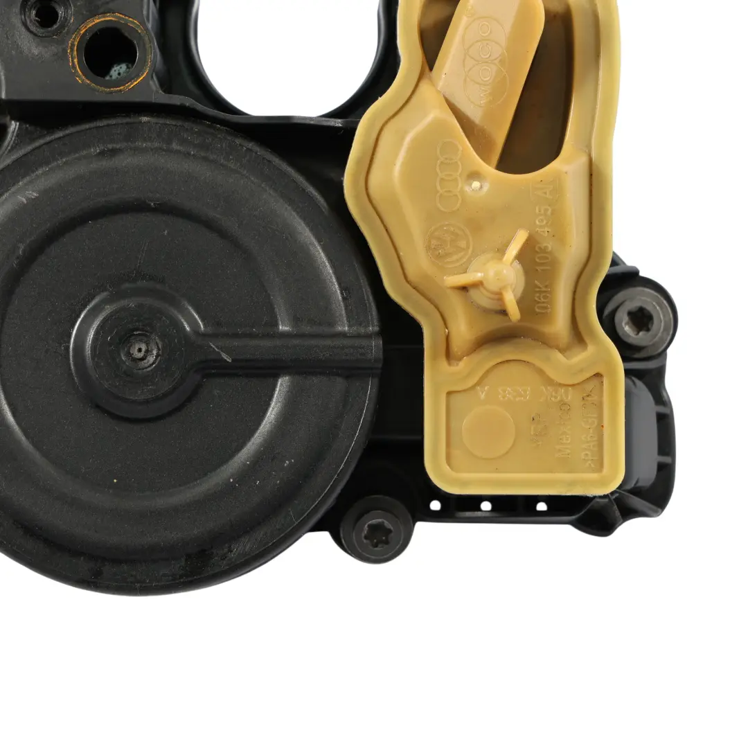 Odma Olejowa Separator Oleju Silnikowego do Audi Q5 FY 2.0 TFSI o numerze 06K103495AN Audi Q5 FY 2.0 TFSI Odma Olejowa Separator Oleju Silnikowego - SKU 06K103495AN - Numer Części 06K103495AN