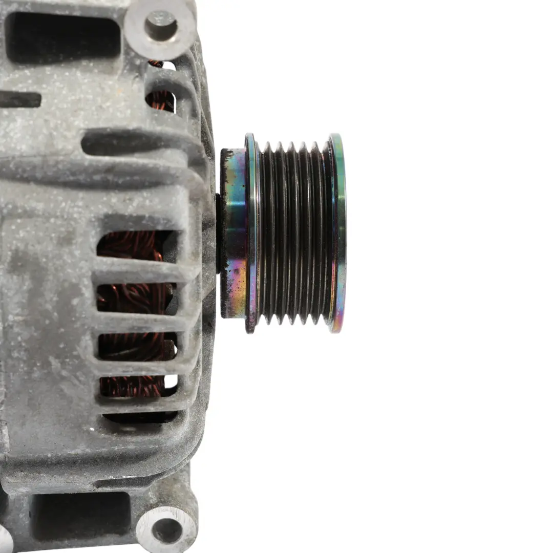 Alternator Valeo 2.0 TFSI do Audi Q5 FY o numerze 06L903027 Audi Q5 FY Alternator Valeo 2.0 TFSI - SKU 06L903027 - Numer Części 06L903027