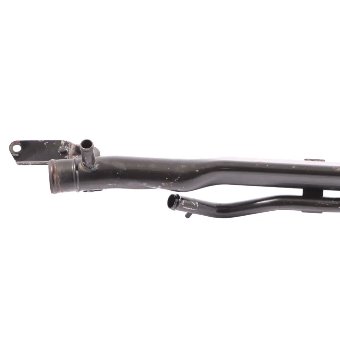 Przewód Wąż Rura Wody Cieczy Chłodzącej do Audi A4 B7 4.2 V8 o numerze 079121070T Audi A4 B7 4.2 V8 Przewód Wąż Rura Wody Cieczy Chłodzącej - SKU 079121070T - Numer Części 079121070T