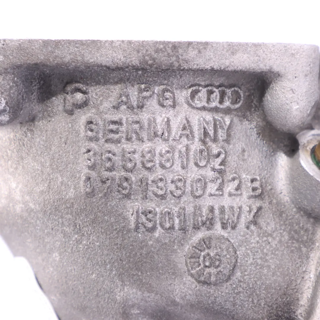 Króciec Przyłączeniowy Obudowa Przepustnicy do Audi S4 B6 o numerze 079133021B Audi S4 B6 Króciec Przyłączeniowy Obudowa Przepustnicy - SKU 079133021B - Numer Części 079133021B