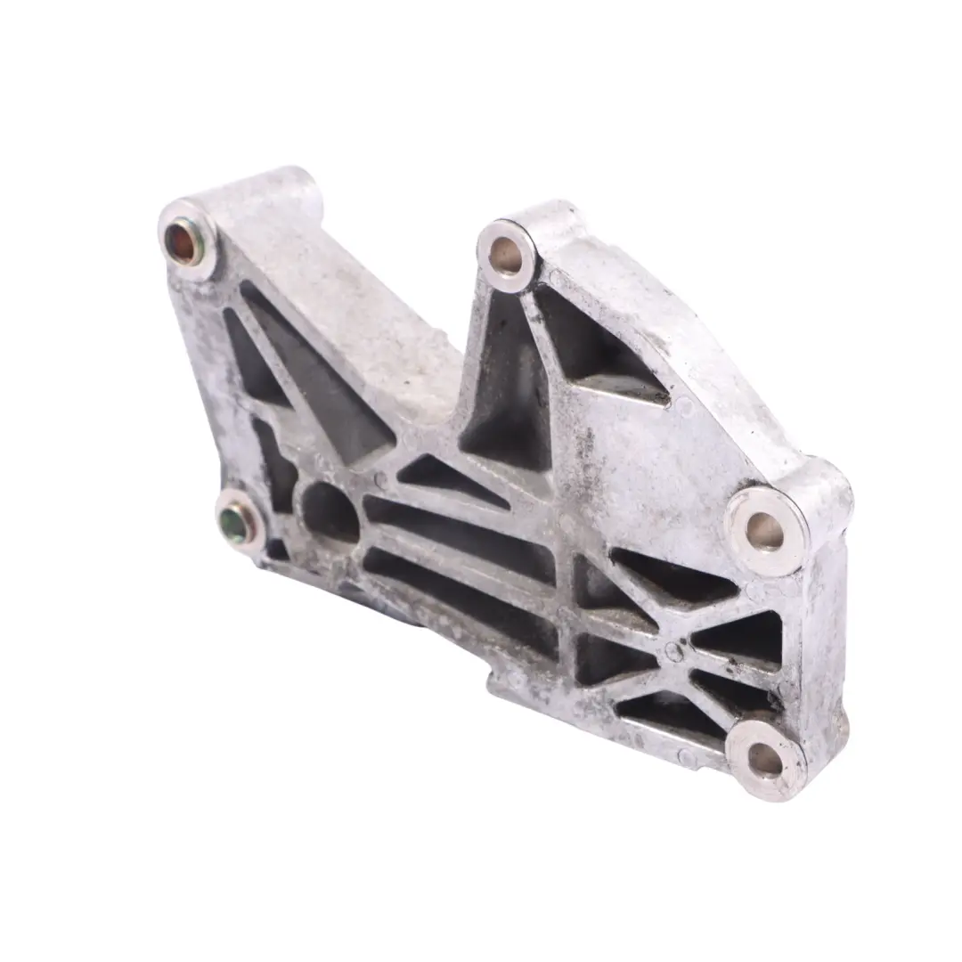 Alternador Soporte para Audi A4 B6 B7 4.2 V8 FSI con número de pieza 079903805J Audi A4 B6 B7 4.2 V8 FSI Alternador Soporte - SKU 079903805J - Número de pieza 079903805J