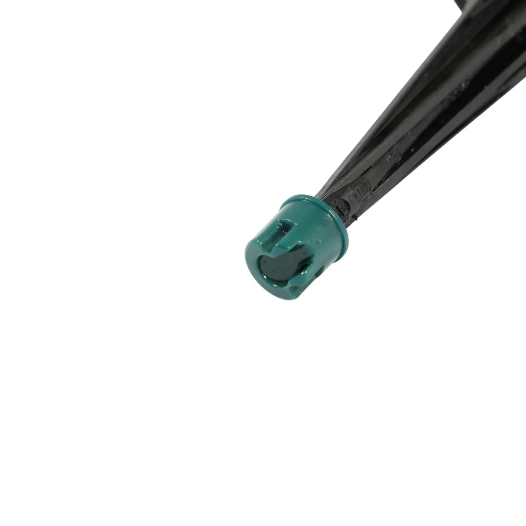 CNHC Czujnik Sensor Poziomu Oleju do Audi A4 B8 2.0 TDI o numerze 07P907660 Audi A4 B8 2.0 TDI CNHC Czujnik Sensor Poziomu Oleju - SKU 07P907660 - Numer Części 07P907660