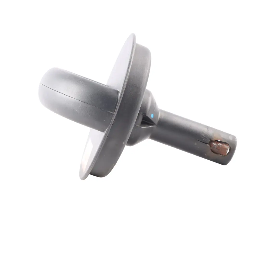 Spare Wheel Cover Bolt With Lock 1634030166 to Mercedes W163 with Part number A1634030166 Mercedes W163 Spare Wheel Cover Bolt With Lock 1634030166 - SKU A1634030166 - Part number A1634030166