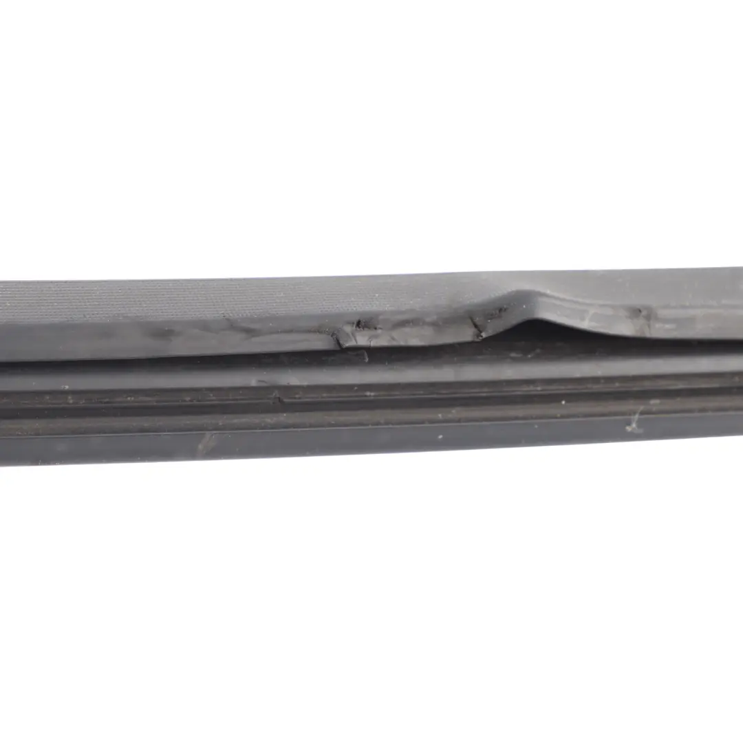 Mk8 Window Seal Front Door Right O/S Sealing Gasket YC15-V21596-AS to Ford Transit with Part number 1801569 Ford Transit Mk8 Window Seal Front Door Right O/S Sealing Gasket YC15-V21596-AS - SKU 1801569 - Part number 1801569