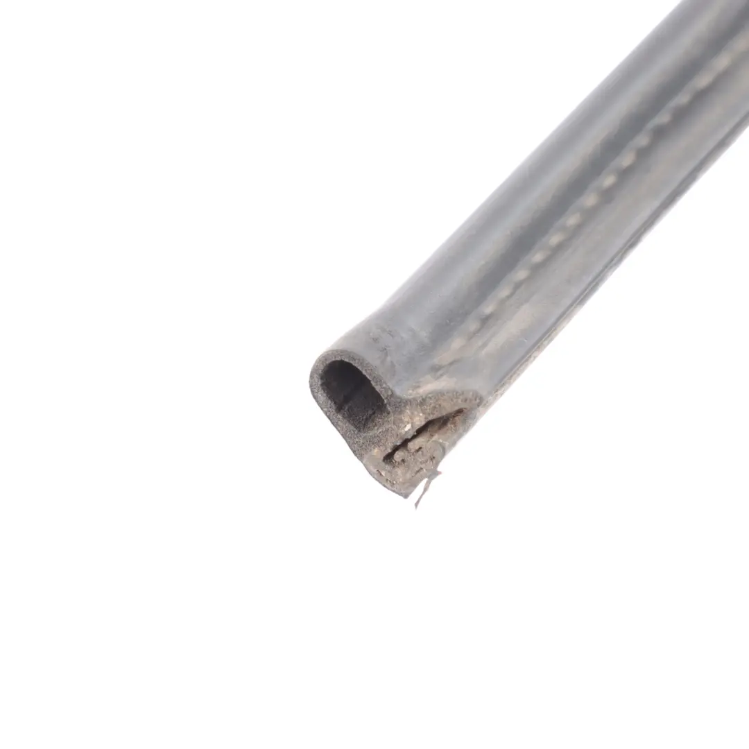 Mk5 V GTI Uszczelka Gumowa Komory Silnika do Volkswagen Golf o numerze 1K0823723C Volkswagen Golf Mk5 V GTI Uszczelka Gumowa Komory Silnika - SKU 1K0823723C - Numer Części 1K0823723C