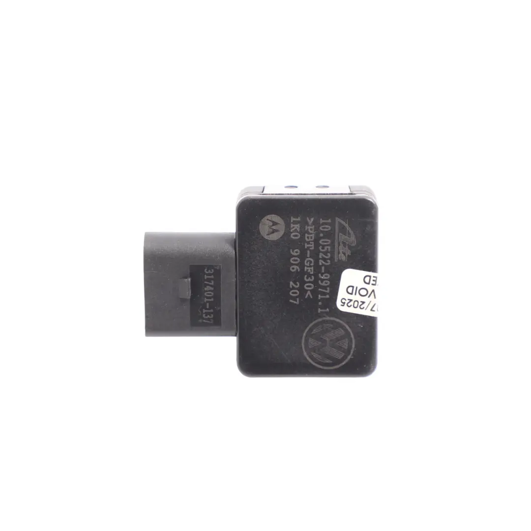 Brake Pressure Sensor Servo Booster Sensor Unit Bosch to Audi A3 8P with Part number 1K0906207 Audi A3 8P Brake Pressure Sensor Servo Booster Sensor Unit Bosch - SKU 1K0906207 - Part number 1K0906207