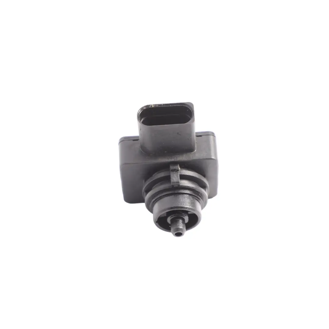 Brake Pressure Sensor Servo Booster Sensor Unit Bosch to Audi A3 8P with Part number 1K0906207 Audi A3 8P Brake Pressure Sensor Servo Booster Sensor Unit Bosch - SKU 1K0906207 - Part number 1K0906207