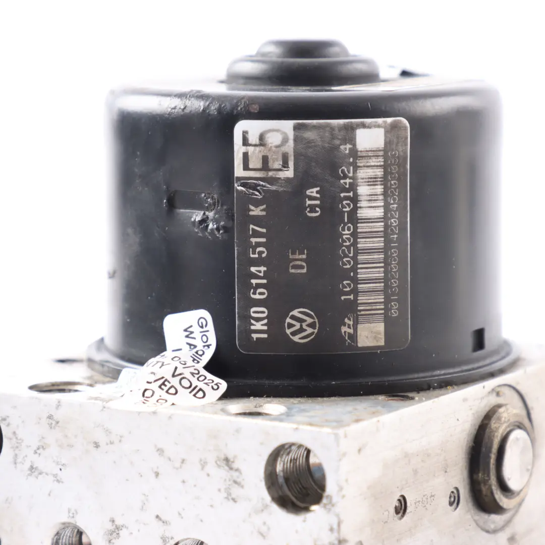 Mk5 V ABS Pump Hydraulic Brake Pump Control Module to Volkswagen Golf with Part number 1K0907379M Volkswagen Golf Mk5 V ABS Pump Hydraulic Brake Pump Control Module - SKU 1K0907379M - Part number 1K0907379M