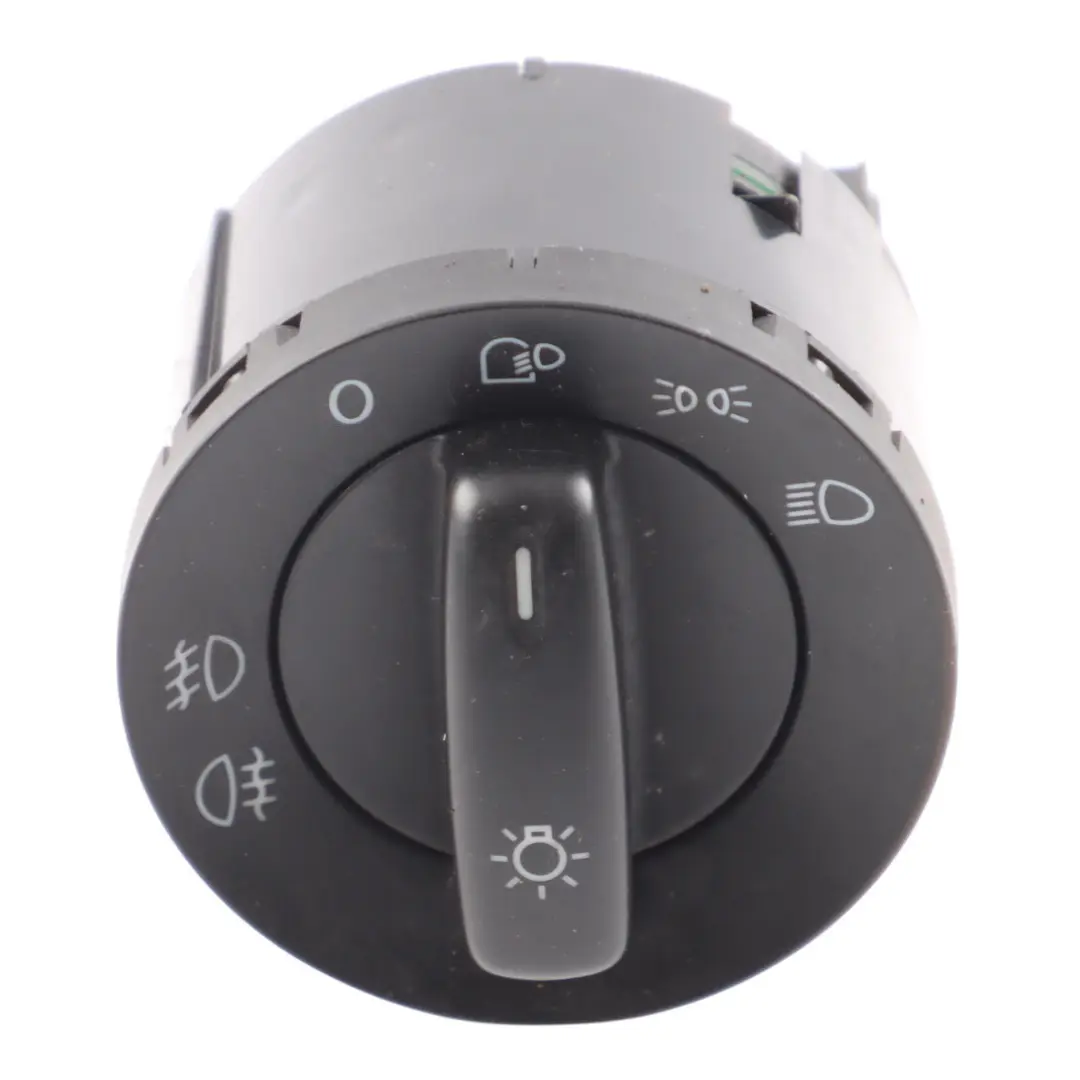 Interruptor De Faros Antiniebla Botón 1K0941431P para Volkswagen Passat B6 Golf 5 con número de pieza 1K0941431N Volkswagen Passat B6 Golf 5 Interruptor De Faros Antiniebla Botón 1K0941431P - SKU 1K0941431N - Número de pieza 1K0941431N