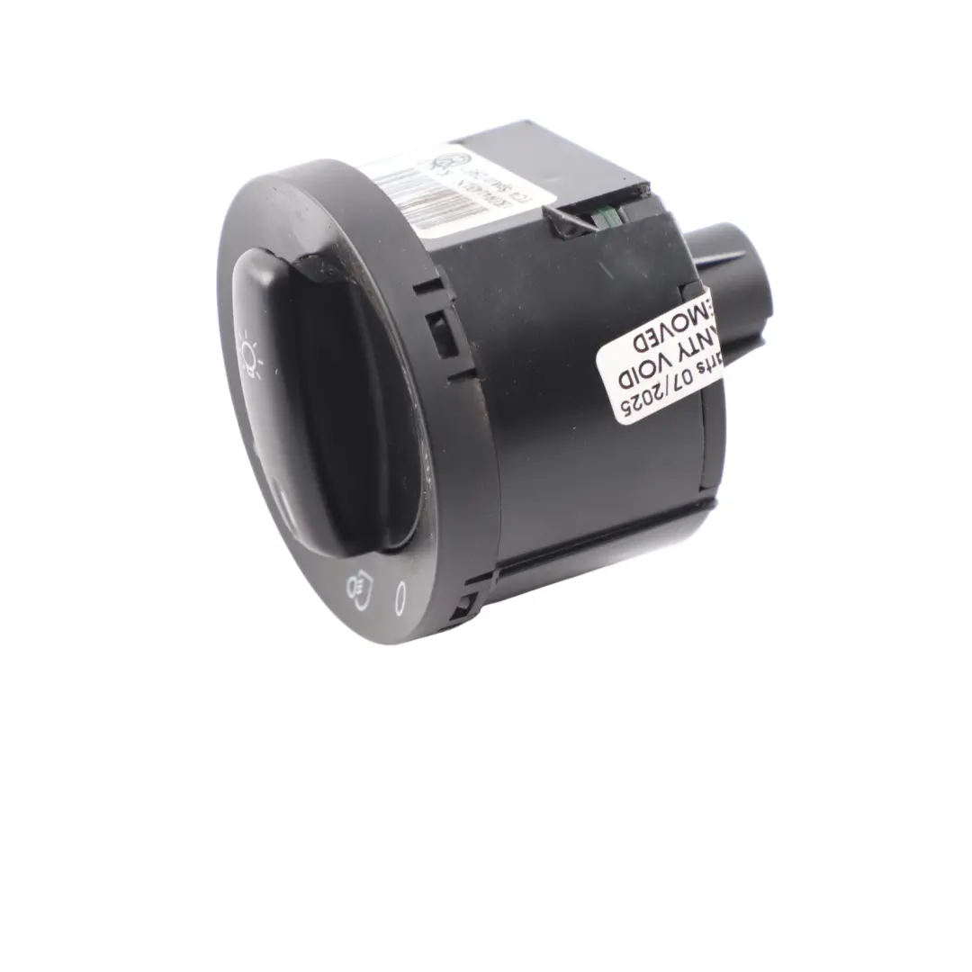 Interruptor De Faros Antiniebla Botón 1K0941431P para Volkswagen Passat B6 Golf 5 con número de pieza 1K0941431N Volkswagen Passat B6 Golf 5 Interruptor De Faros Antiniebla Botón 1K0941431P - SKU 1K0941431N - Número de pieza 1K0941431N