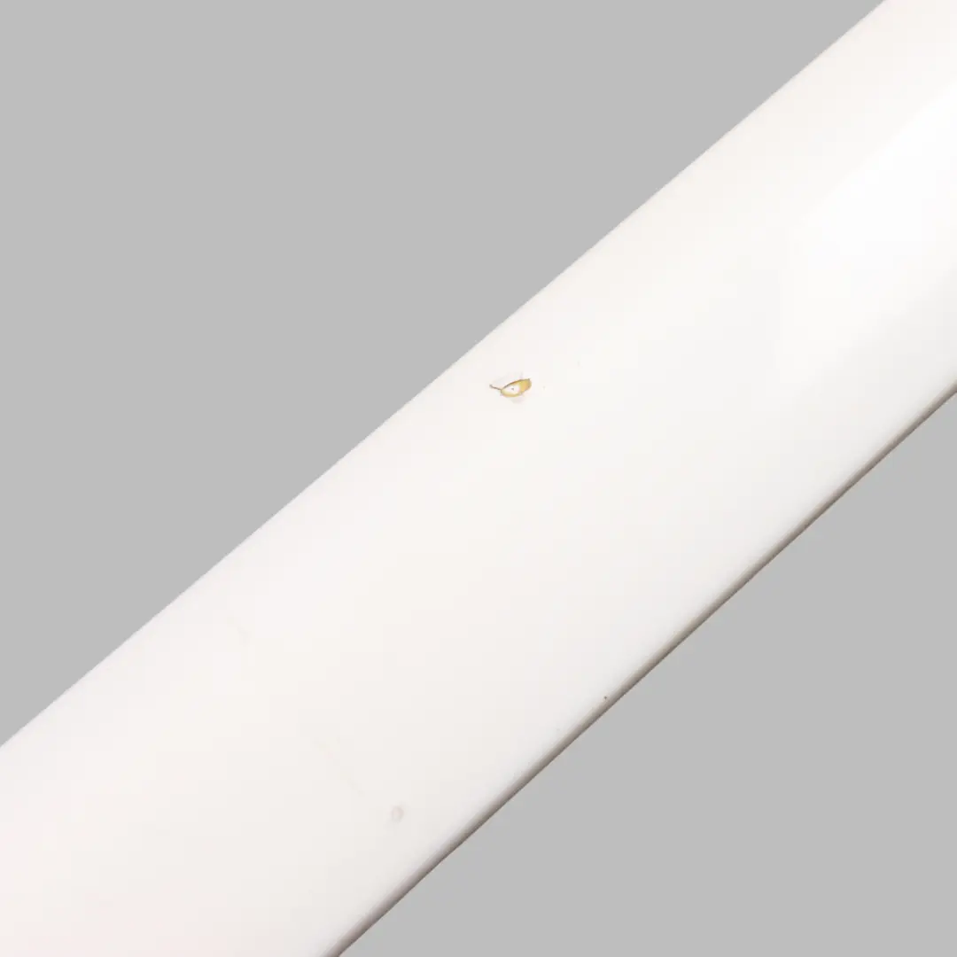 Mk5 3Dr Quarter Panel Moulding Right O/S White HR to Volkswagen Golf with Part number 1K3853536A Volkswagen Golf Mk5 3Dr Quarter Panel Moulding Right O/S White HR - SKU 1K3853536A-CAN - Part number 1K3853536A