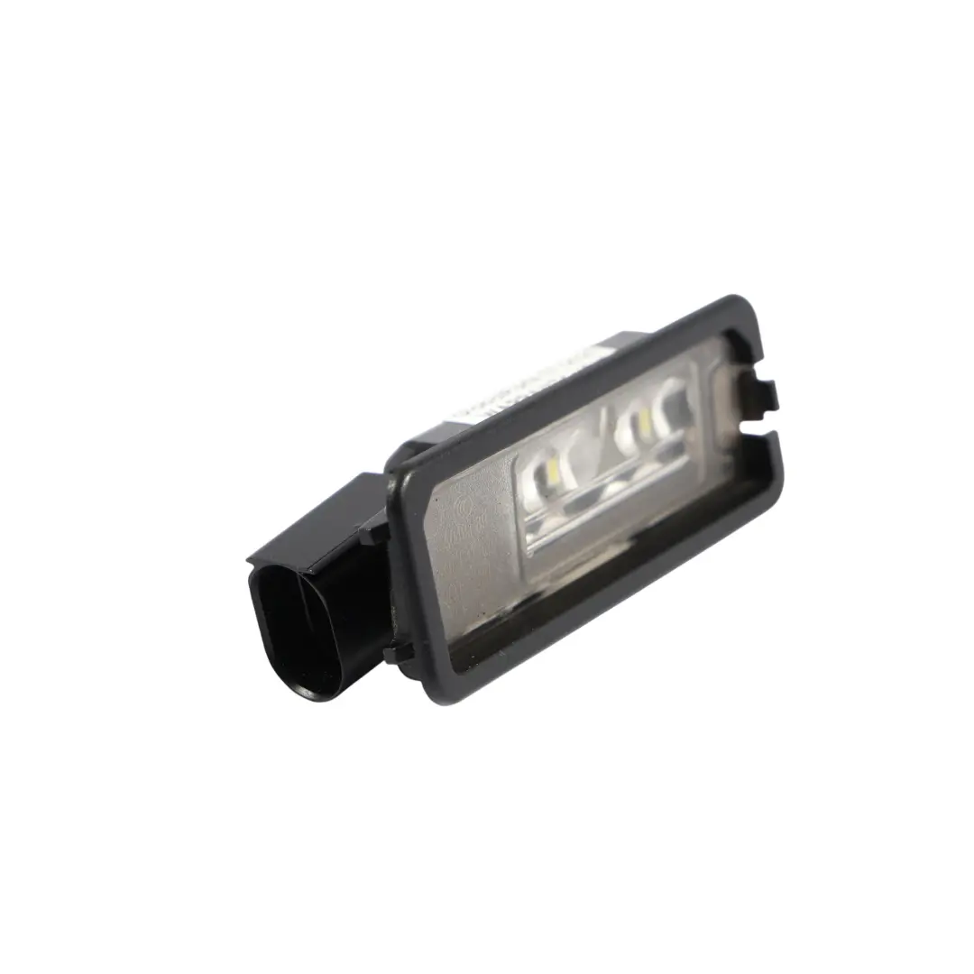 Volkswagen Golf Mk5 Feu De Plaque D'Immatriculation Arrière - SKU 1K8943021D - Numéro de pièce 1K8943021D