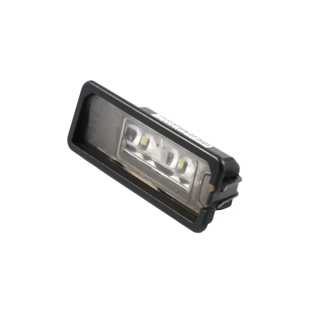 Volkswagen Golf Mk5 Feu De Plaque D'Immatriculation Arrière - SKU 1K8943021D - Numéro de pièce 1K8943021D
