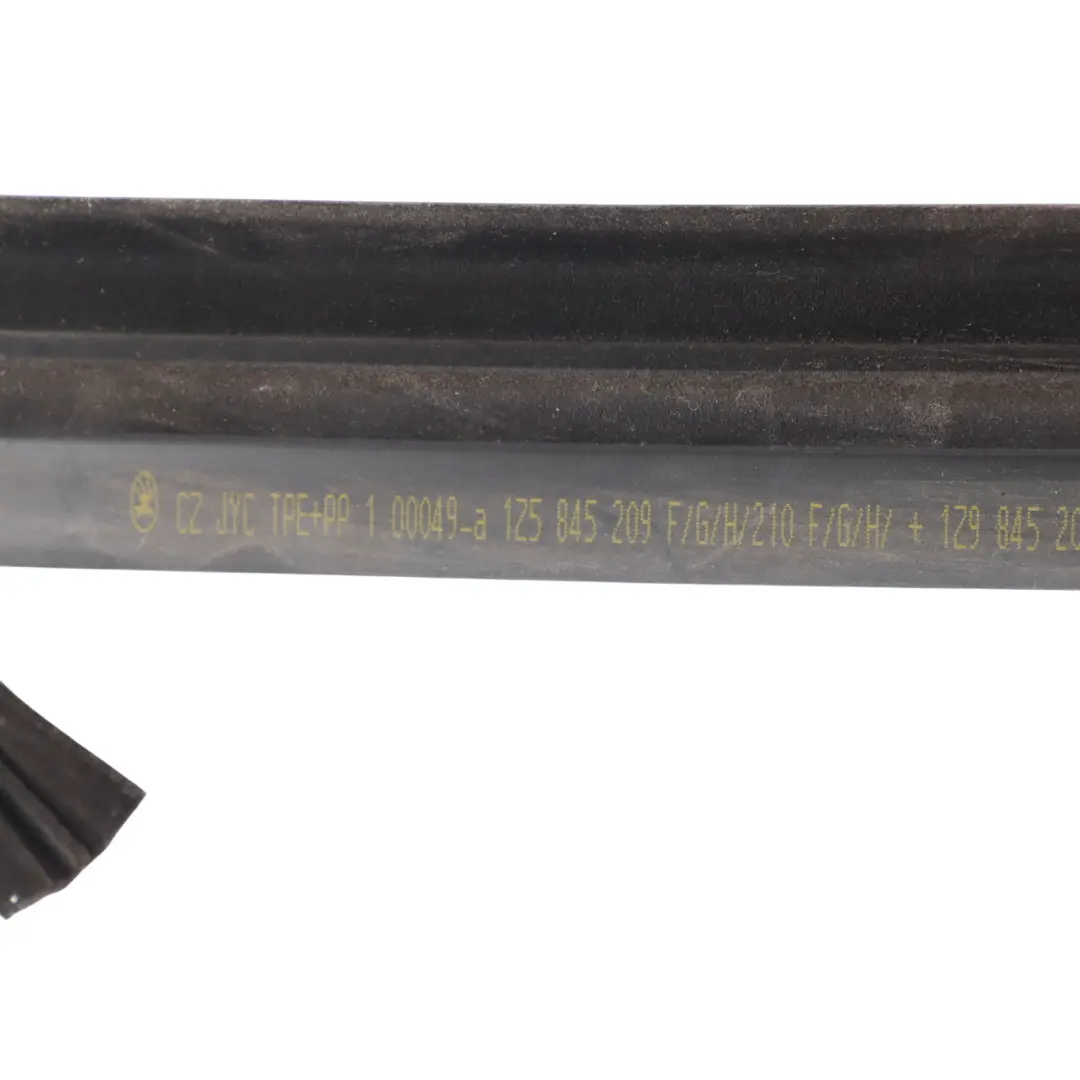 Skoda Octavia II Window Seal Door Rear Left N/S Gasket Glass AS2 - SKU 1Z5845209G - Part number 1Z5845209G