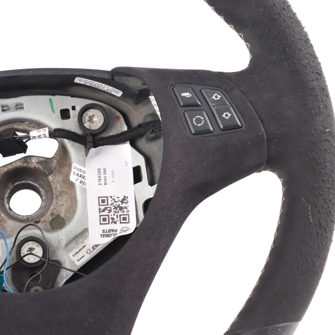 Alcantara Pantalla Multifunción para Volante BMW E81 E87 E90 E92 M Performance con número de pieza 2165395 Volante BMW E81 E87 E90 E92 M Performance Alcantara Pantalla Multifunción - SKU 2165395 - Número de pieza 2165395