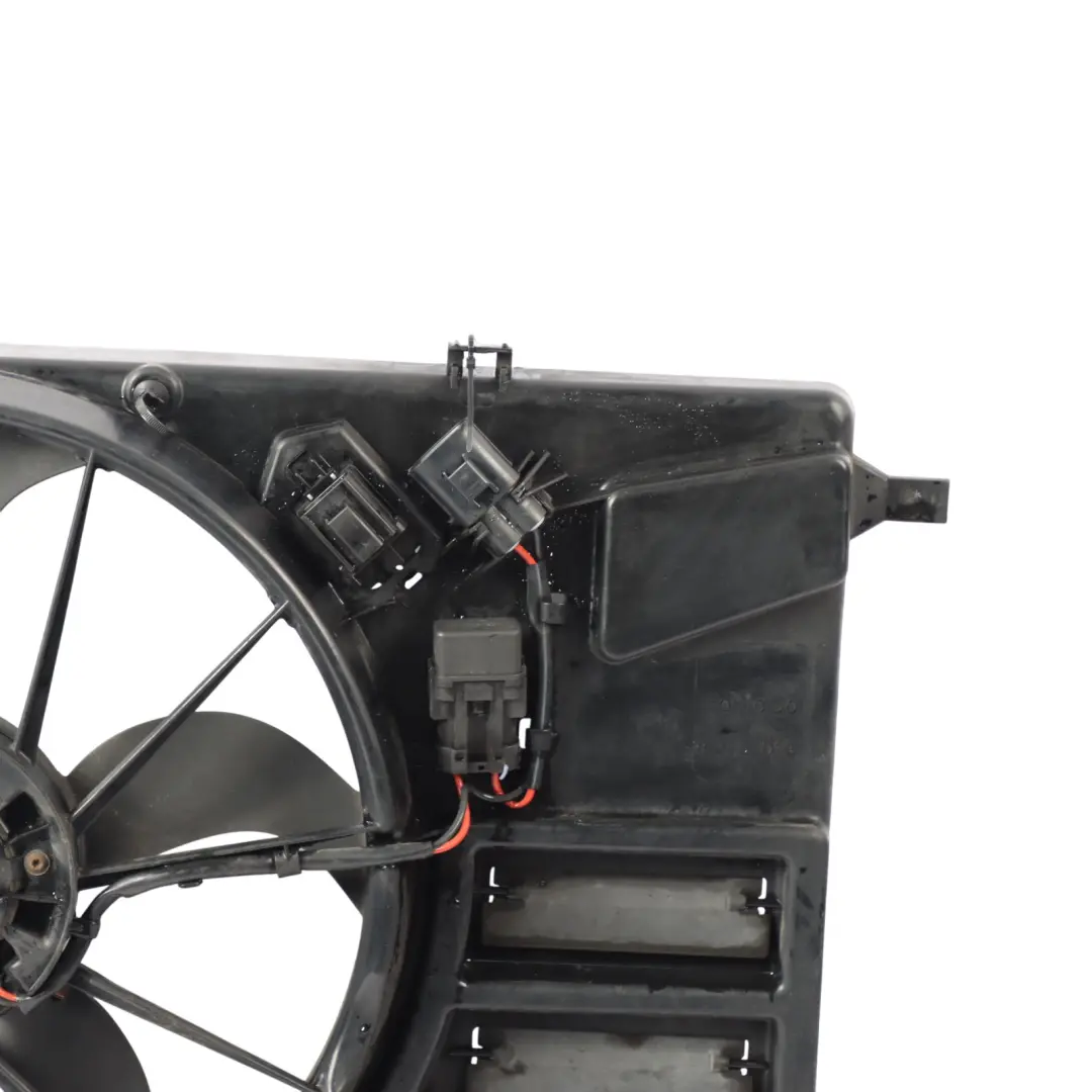 Kühlerlüfter Lüftergehäuse Einheit für Ford Transit 2.2 TDCi Motor mit Teilenummer 2192892 Ford Transit 2.2 TDCi Motor Kühlerlüfter Lüftergehäuse Einheit - SKU 2192892 - Teilenummer 2192892