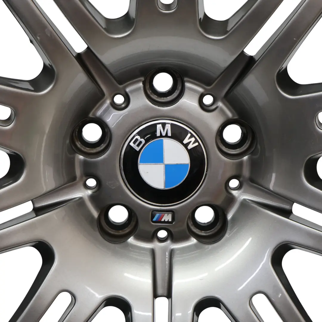 Felga Aluminiowa Tylna 19" 9,5J ET:27 do BMW E46 M3 o numerze 2229660 BMW E46 M3 Felga Aluminiowa Tylna 19" 9,5J ET:27 - SKU 2229660-3 - Numer Części 2229660