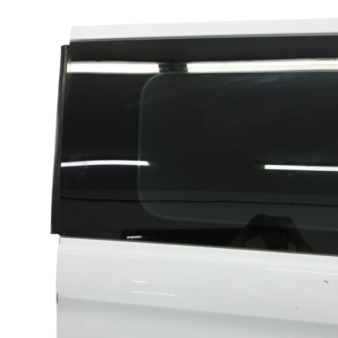 Przesuwne Drzwi Tylne Prawe Boczne Frozen White - Z2 do Ford Transit Custom o numerze 2445246 Ford Transit Custom Przesuwne Drzwi Tylne Prawe Boczne Frozen White - Z2 - SKU 2445246-FW - Numer Części 2445246