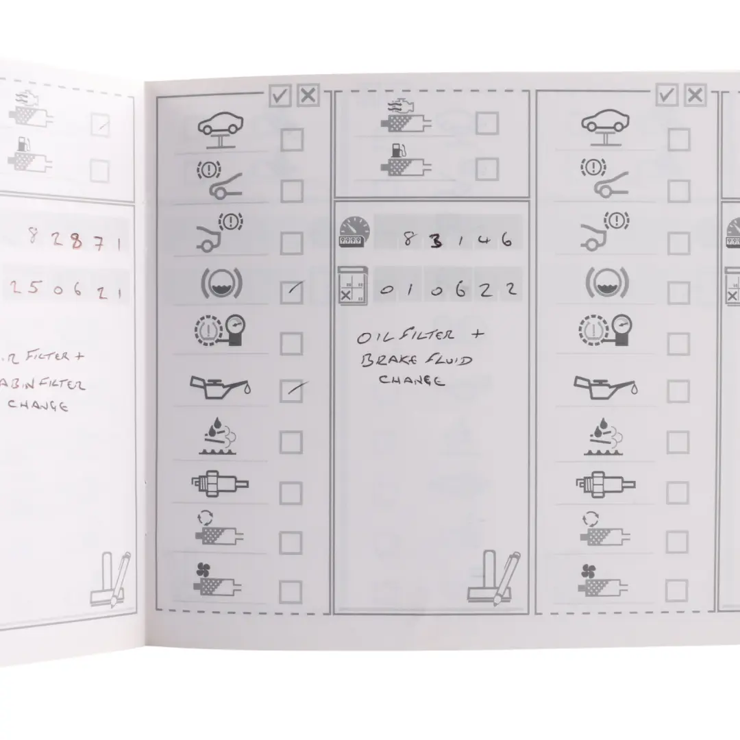 BMW E90 E91 LCI Service Booklet Owner's Handbook Instructions Pouch Wallet Set - SKU 2606990 - Part number 2606990