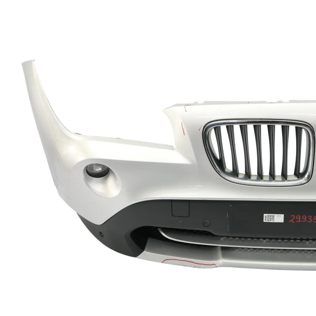 Zderzak Przedni PDC Titansilber Srebrny Metalik - 354 do BMW X1 E84 o numerze 2993565 BMW X1 E84 Zderzak Przedni PDC Titansilber Srebrny Metalik - 354 - SKU 2993565-TS - Numer Części 2993565