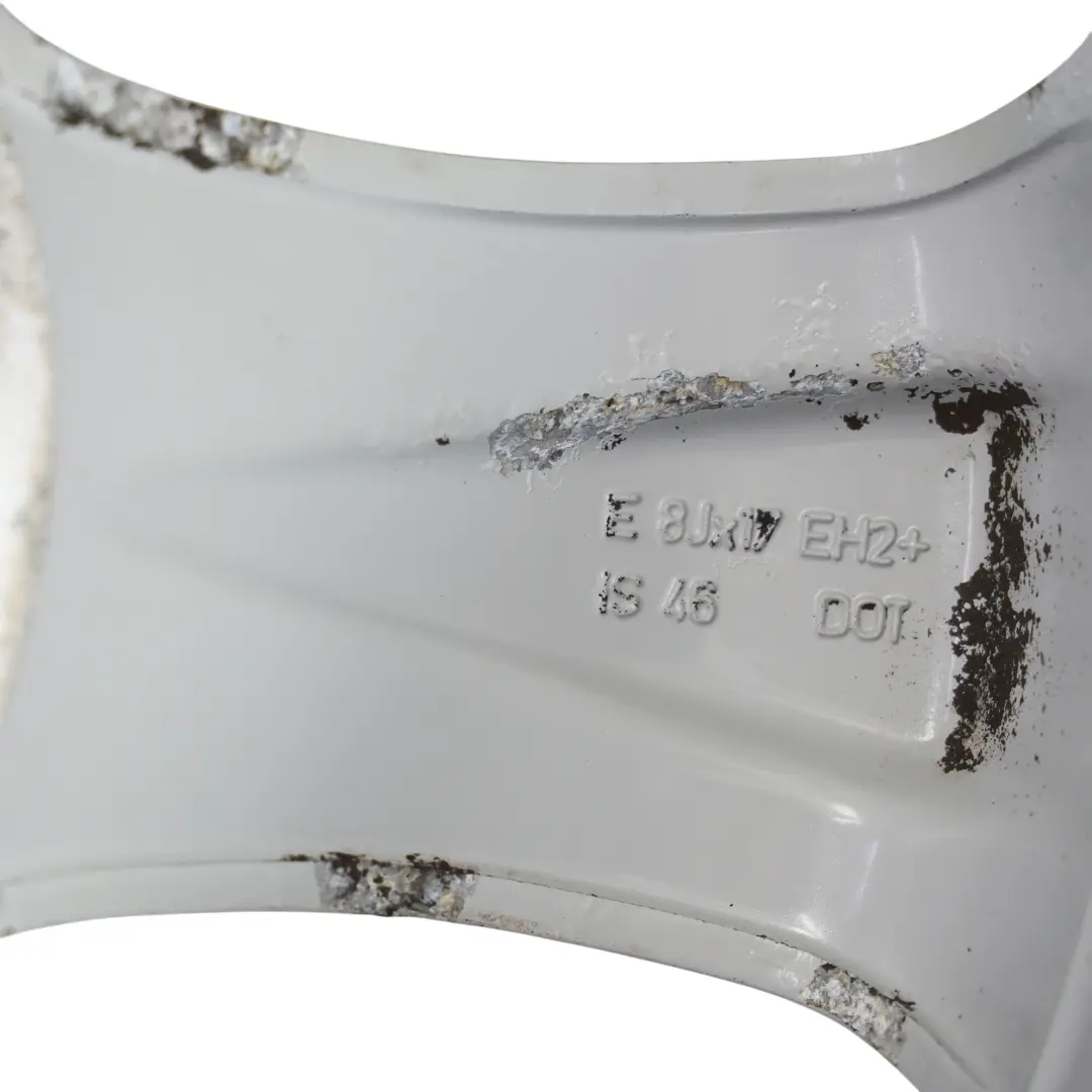 Jante en alliage argente 17" a rayons en etoile 204 ET:46 8J pour BMW X3 E83 à propos du numéro de pièce 3417393 BMW X3 E83 Jante en alliage argente 17" a rayons en etoile 204 ET:46 8J - SKU 3417393-3 - Numéro de pièce 3417393