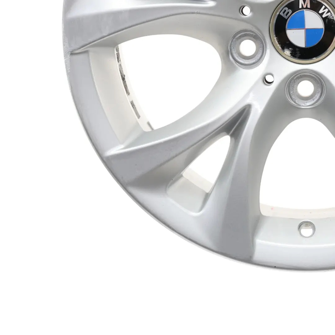 Cerchio in lega argento 17" razze a V 279 8J ET:46 per BMW X3 E83 con numero di parte 3451879 BMW X3 E83 Cerchio in lega argento 17" razze a V 279 8J ET:46 - SKU 3451879-1 - Numero di parte 3451879