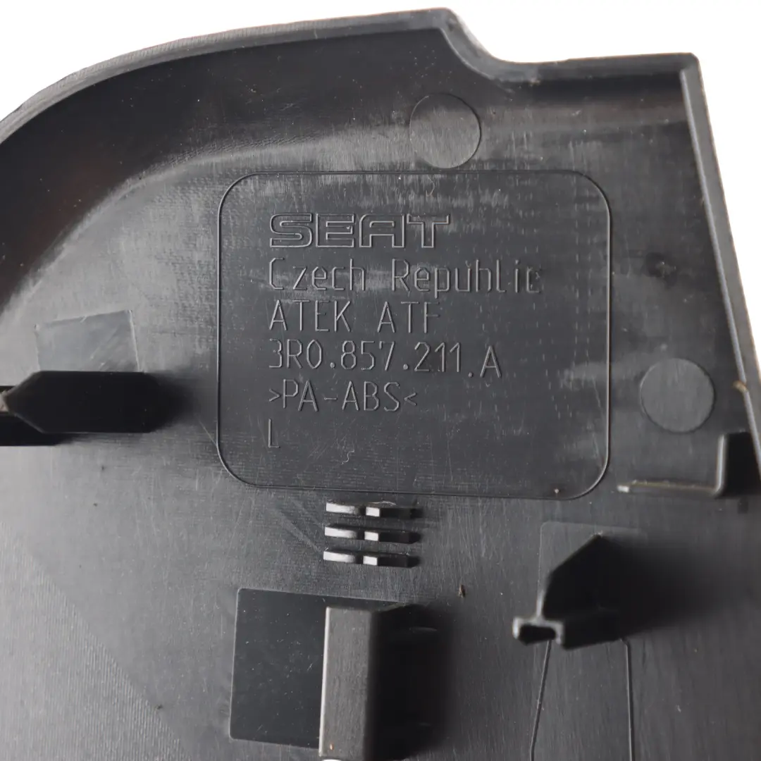 Seat Exeo Armaturenbrettverkleidung Seitliche Vorne Links - SKU 3R0857211A - Teilenummer 3R0857211A