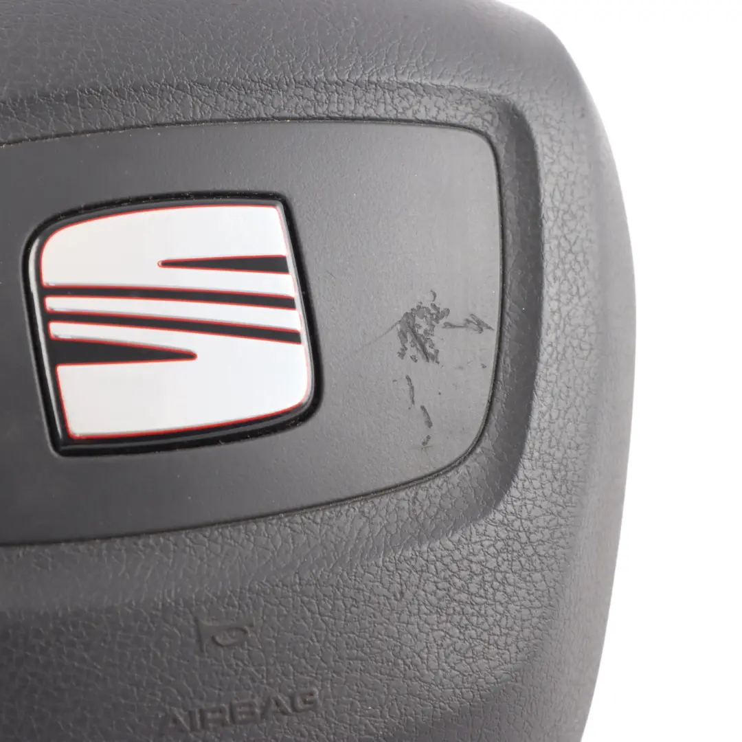 Steering Wheel Driver's Side Air Module Unit to Seat Exeo with Part number 3R0880201A Seat Exeo Steering Wheel Driver's Side Air Module Unit - SKU 3R0880201A - Part number 3R0880201A