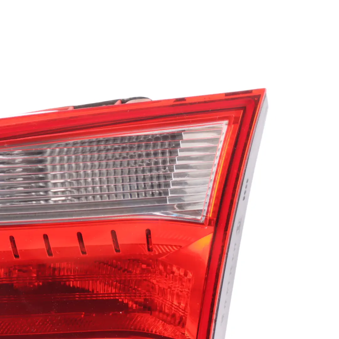 Seat Exeo ST Combi Rear Inner Trunk Boot Right O/S Tailgate Lamp LED - SKU 3R9945094 - Part number 3R9945094