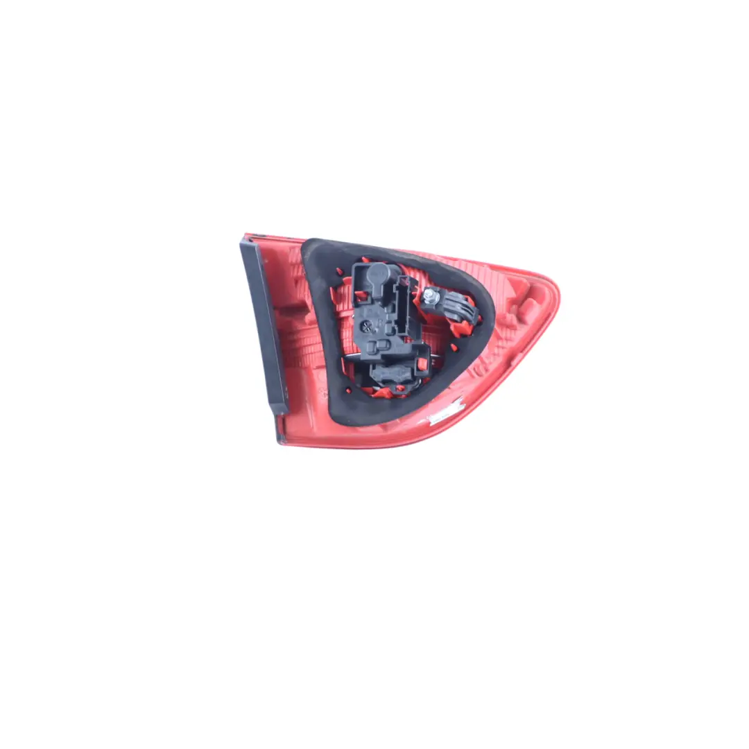 Combi Rear Inner Trunk Boot Right O/S Tailgate Lamp LED to Seat Exeo ST with Part number 3R9945094 Seat Exeo ST Combi Rear Inner Trunk Boot Right O/S Tailgate Lamp LED - SKU 3R9945094 - Part number 3R9945094