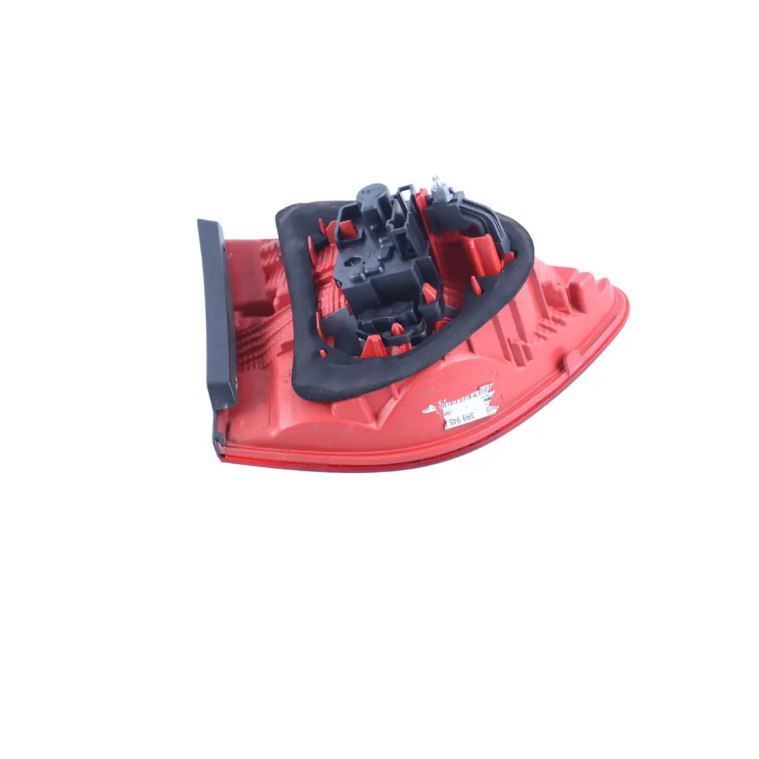 Seat Exeo ST Combi Rear Inner Trunk Boot Right O/S Tailgate Lamp LED - SKU 3R9945094 - Part number 3R9945094