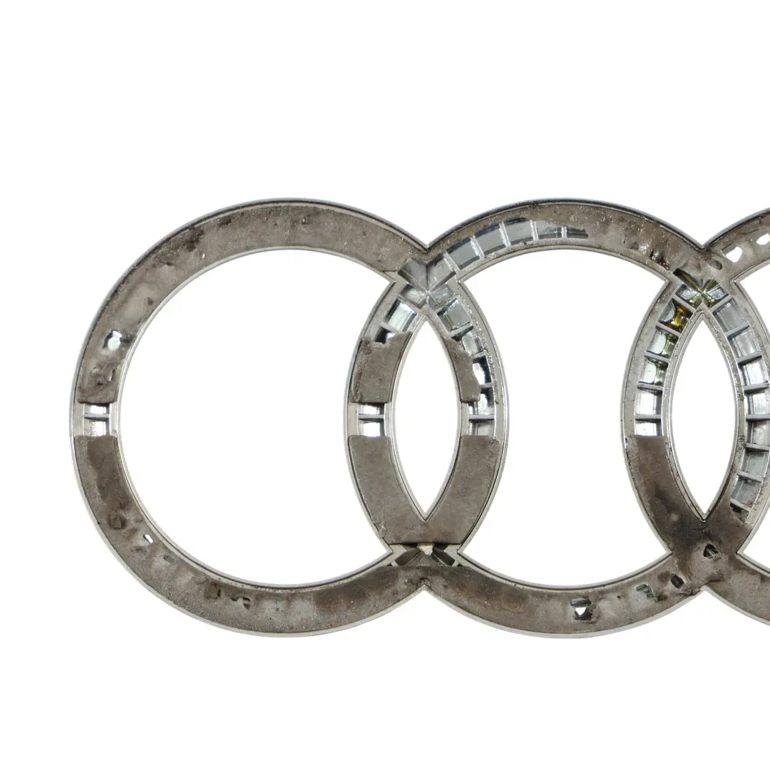 Emblemat Napis Klapy Tył do Audi Q5 FY o numerze 4G5853742 Audi Q5 FY Emblemat Napis Klapy Tył - SKU 4G5853742 - Numer Części 4G5853742