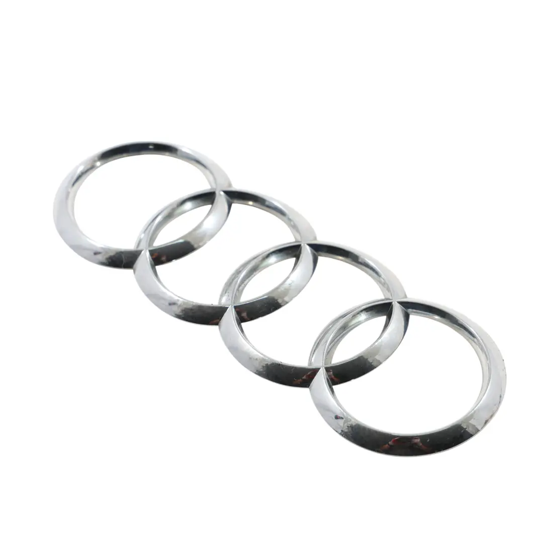 Tapa Trasera Tailgate Emblema Logo Cromo para Audi Q5 FY con número de pieza 4G5853742 Audi Q5 FY Tapa Trasera Tailgate Emblema Logo Cromo - SKU 4G5853742 - Número de pieza 4G5853742