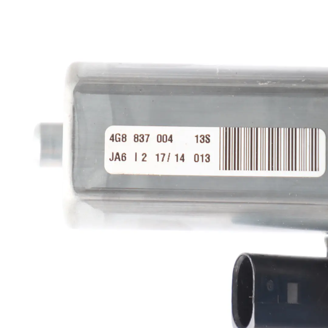 Silnik Dociągu Drzwi Przedni Lewy do Audi A7 4G o numerze 4G8837004 Audi A7 4G Silnik Dociągu Drzwi Przedni Lewy - SKU 4G8837004 - Numer Części 4G8837004
