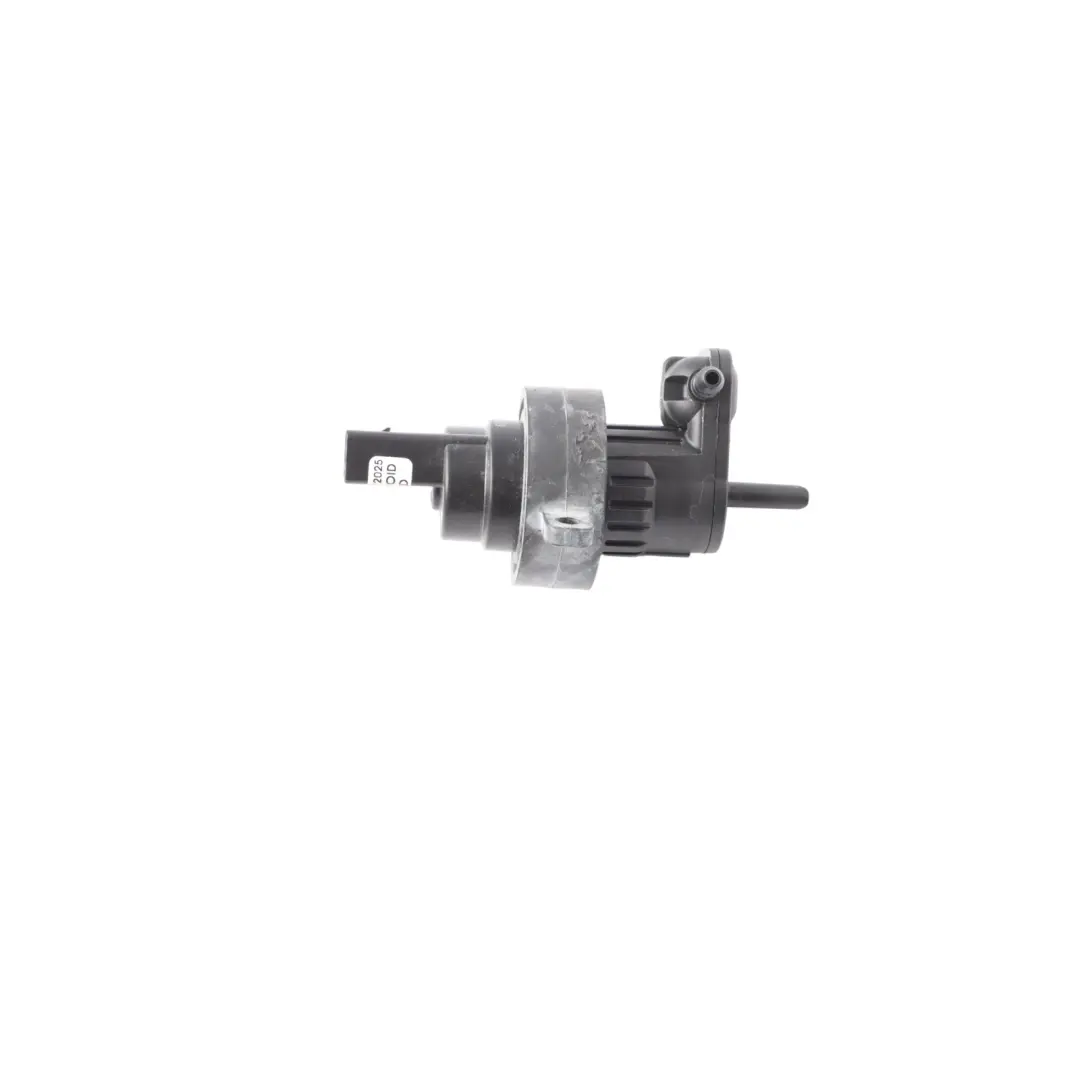Washer Pump Motor to BMW U06 Active Tourer with Part number 5A04D89 BMW U06 Active Tourer Washer Pump Motor - SKU 5A04D89 - Part number 5A04D89