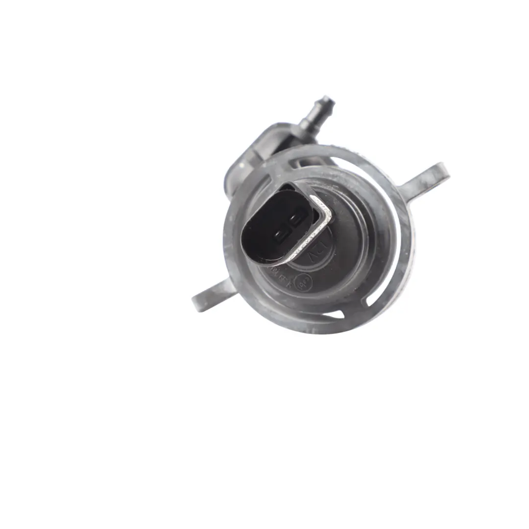 Washer Pump Motor to BMW U06 Active Tourer with Part number 5A04D89 BMW U06 Active Tourer Washer Pump Motor - SKU 5A04D89 - Part number 5A04D89