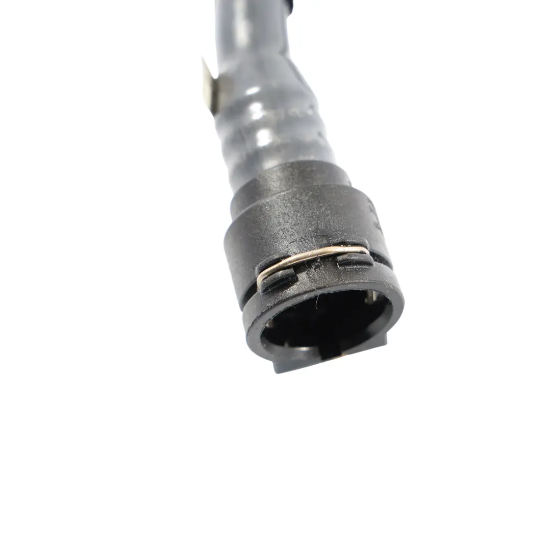 Oil Filter Pipe BMW F70 F74 U06 U11 Hose Shutoff Valve to with Part number 5A0C5A8 Oil Filter Pipe BMW F70 F74 U06 U11 Hose Shutoff Valve - SKU 5A0C5A8 - Part number 5A0C5A8