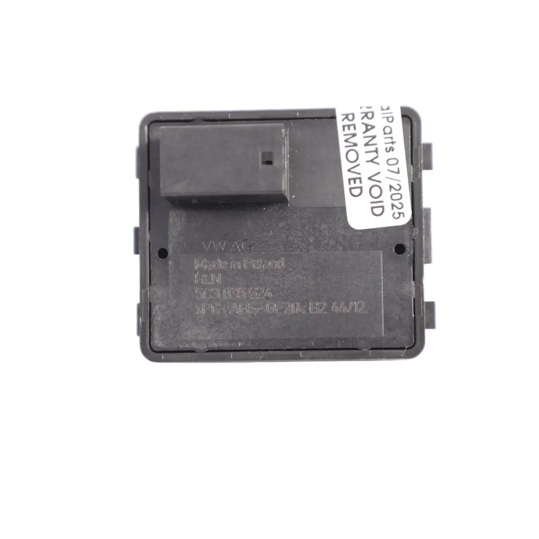 Phone Interface Button Switch to VW Volkswagen New Beetle Cabrio with Part number 5C3035624 VW Volkswagen New Beetle Cabrio Phone Interface Button Switch - SKU 5C3035624 - Part number 5C3035624