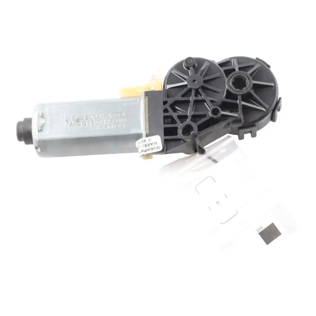 Mk3 Cabrio Convertible Roof Motor to VW Volkswagen New Beetle with Part number 5C3898925 VW Volkswagen New Beetle Mk3 Cabrio Convertible Roof Motor - SKU 5C3898925 - Part number 5C3898925