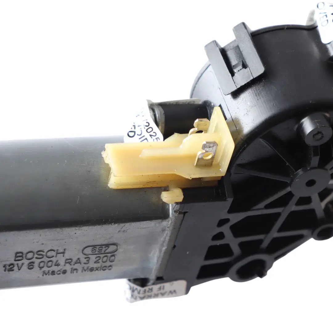 Mk3 Cabrio Convertible Roof Motor to VW Volkswagen New Beetle with Part number 5C3898925 VW Volkswagen New Beetle Mk3 Cabrio Convertible Roof Motor - SKU 5C3898925 - Part number 5C3898925