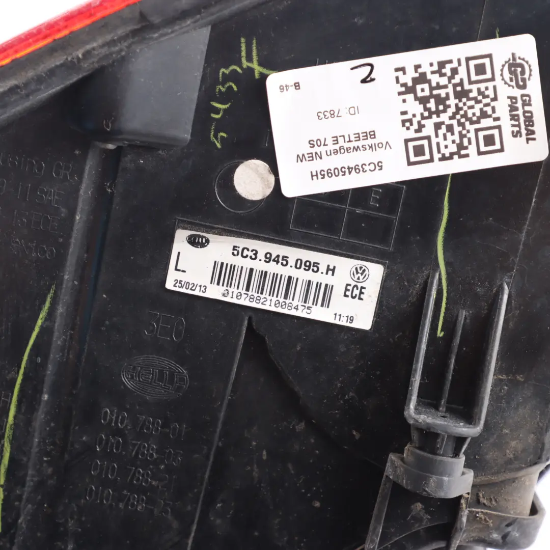5C Cabrio Lampa Tylna Lewa do Volkswagen Beetle o numerze 5C3945095H Volkswagen Beetle 5C Cabrio Lampa Tylna Lewa - SKU 5C3945095H - Numer Części 5C3945095H