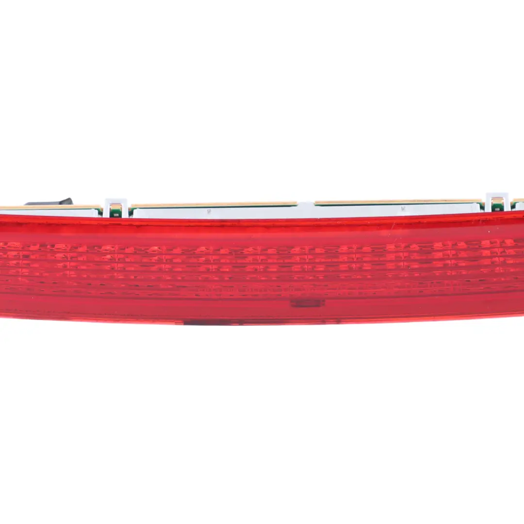 Troisième Feu Stop Arrière De Hayon pour Volkswagen New Beetle à propos du numéro de pièce 5C5945097B Volkswagen New Beetle Troisième Feu Stop Arrière De Hayon - SKU 5C5945097B - Numéro de pièce 5C5945097B