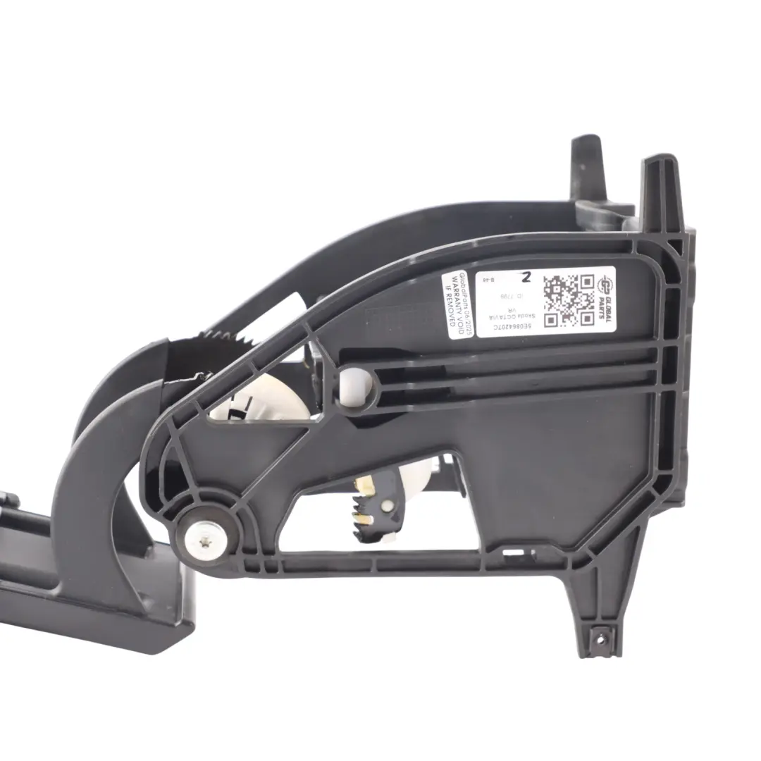 Middle Center Console Arm Rest Armrest Leather to Skoda Octavia 5E with Part number 5E0864207C Skoda Octavia 5E Middle Center Console Arm Rest Armrest Leather - SKU 5E0864207C - Part number 5E0864207C