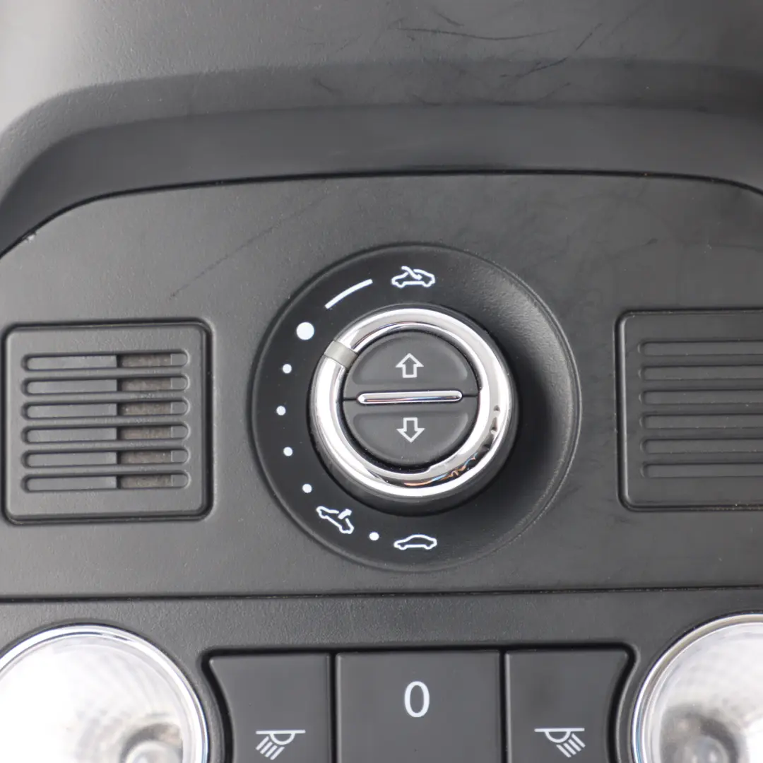 Cabin Sun Roof Reading Light Control Panel to Skoda Octavia III 5E with Part number 5E0947105C Skoda Octavia III 5E Cabin Sun Roof Reading Light Control Panel - SKU 5E0947105C - Part number 5E0947105C