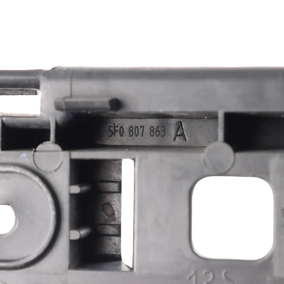 Seat Leon Cupra 5F Rear Bumper Centre Bracket Holder Mount Support - SKU 5F0807863A - Part number 5F0807863A
