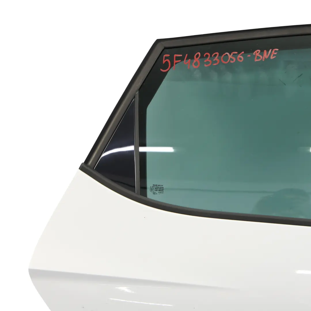 Seat Leon Mk3 Tür Hinten Rechts Abdeckplatte Nevada White Weiß - S9R - SKU 5F4833056-BNE - Teilenummer 5F4833056
