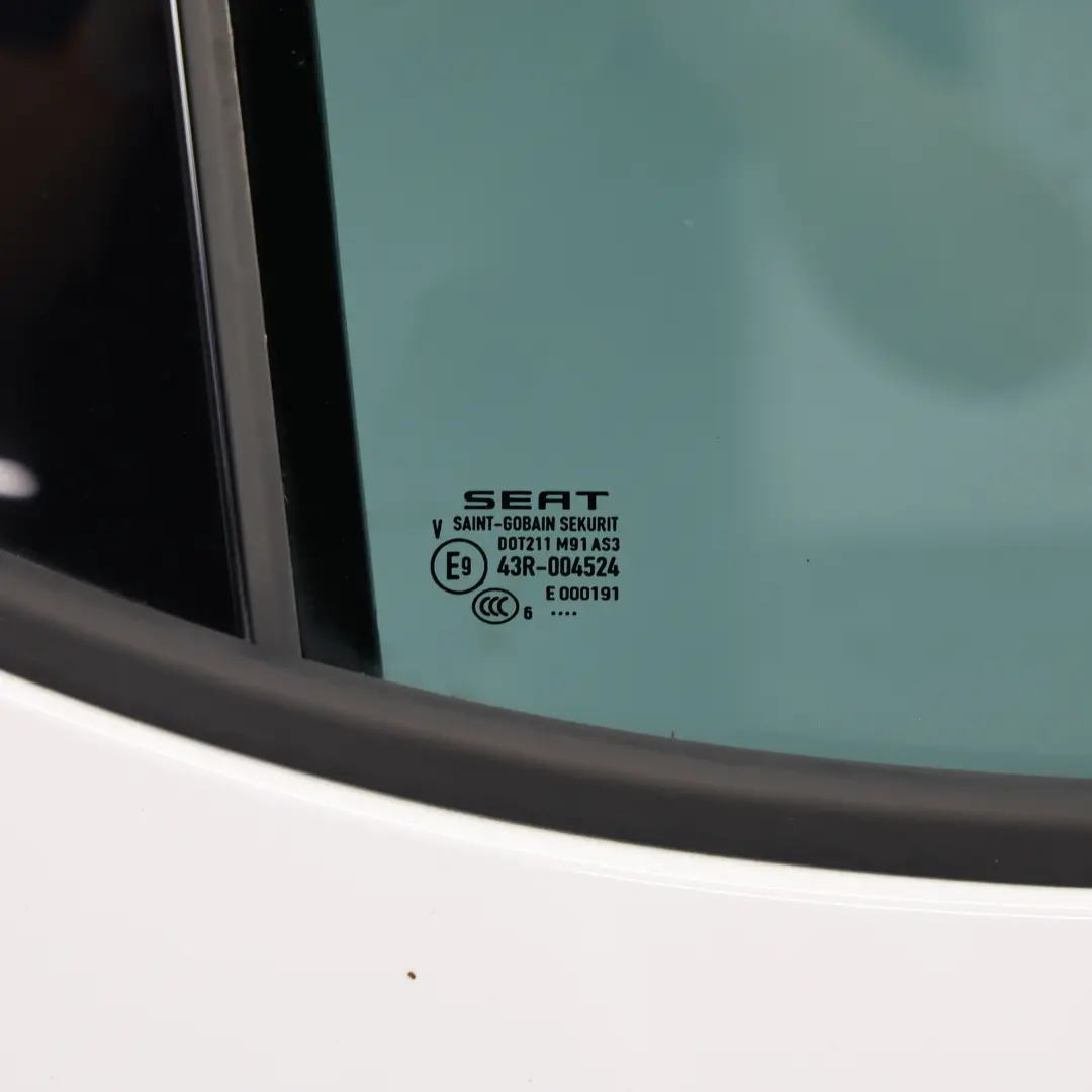 Seat Leon Mk3 Puerta Trasera Derecha Panel Cubierta Nevada White Blanco - S9R - SKU 5F4833056-BNE - Número de pieza 5F4833056