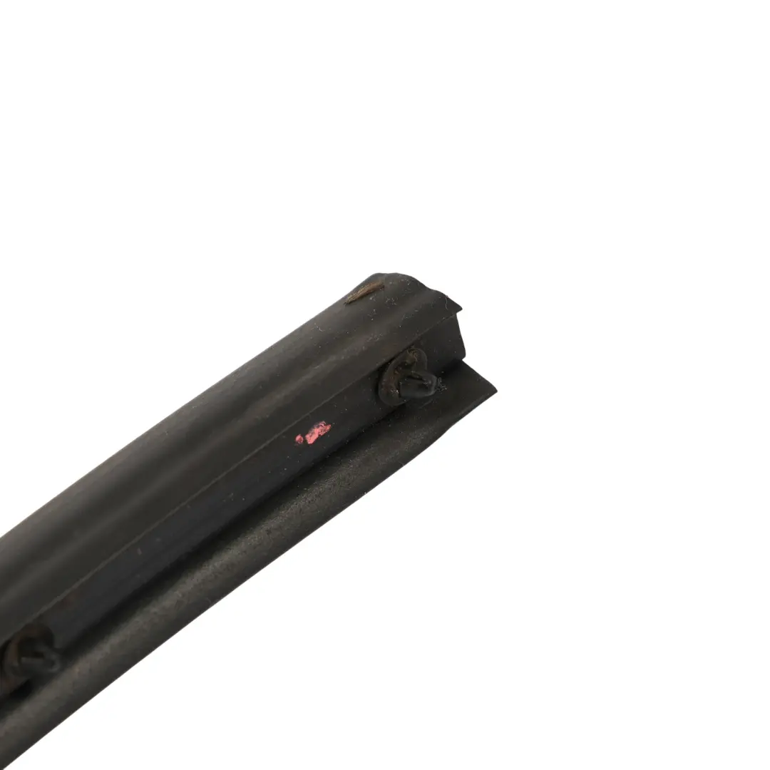 Junta De La Tira Inferior De La Puerta Delantera Derecha para Seat Leon 3 con número de pieza 5F4837652 Seat Leon 3 Junta De La Tira Inferior De La Puerta Delantera Derecha - SKU 5F4837652 - Número de pieza 5F4837652